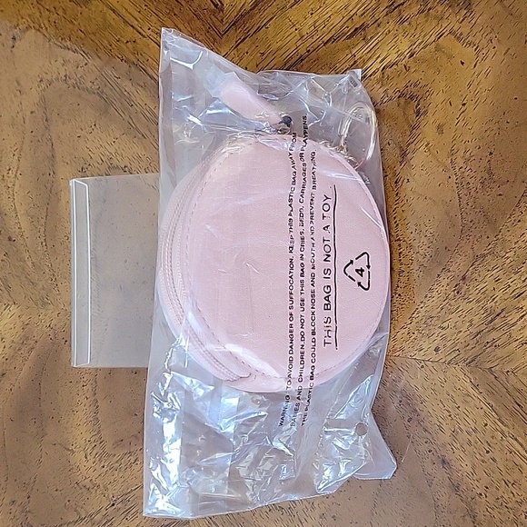 LC Lauren Conrad Snowflake Coin Pouch, Dusty Pink, NWT - Picture 6 of 7